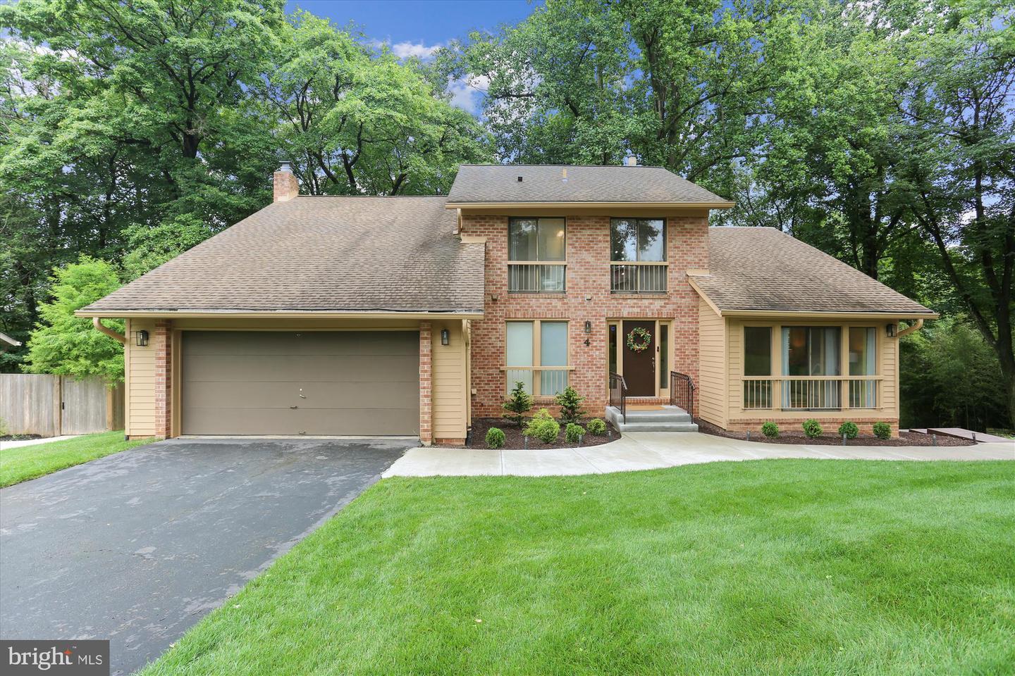 4 Eaglebrook Court  Rockville MD 20854 photo