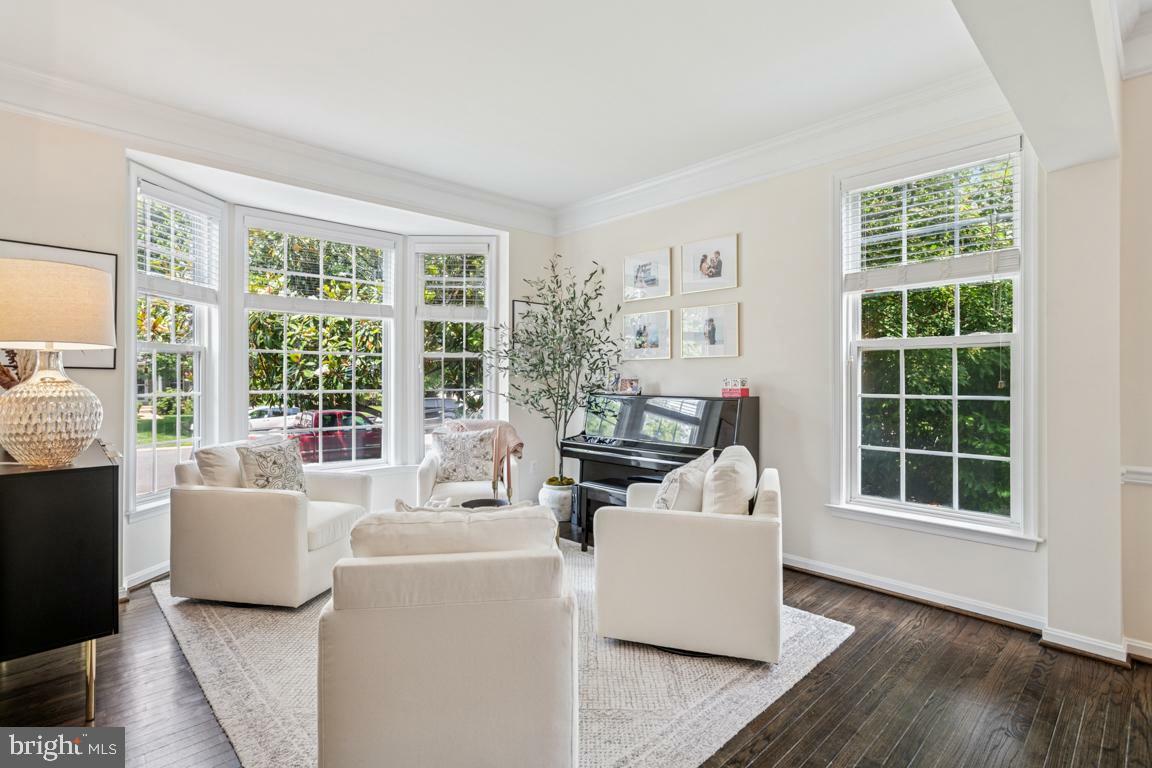 Property Photo: 42893 Vestals Gap Drive VA 20148