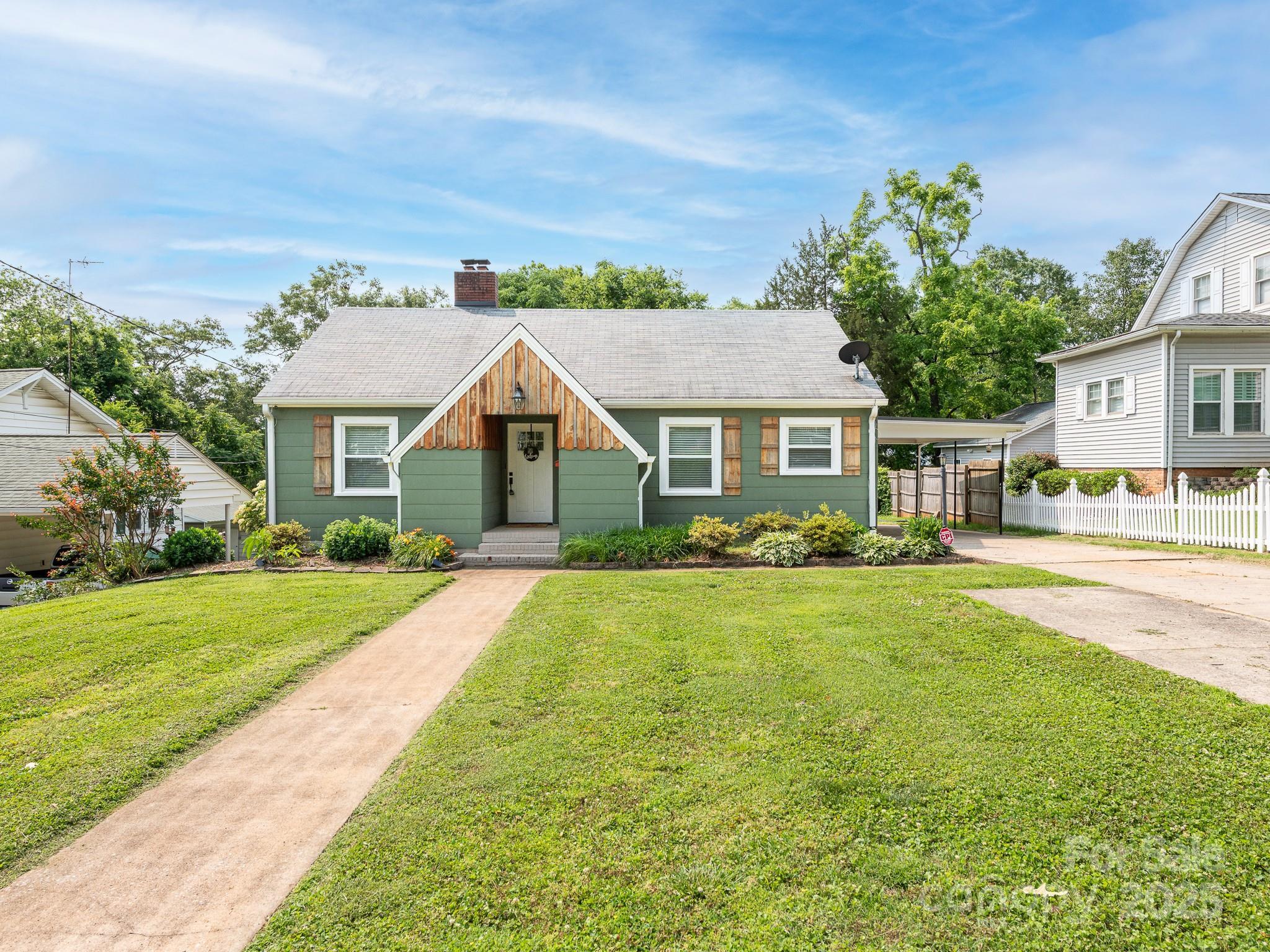 Property Photo: 175 Pine Street NC 28139