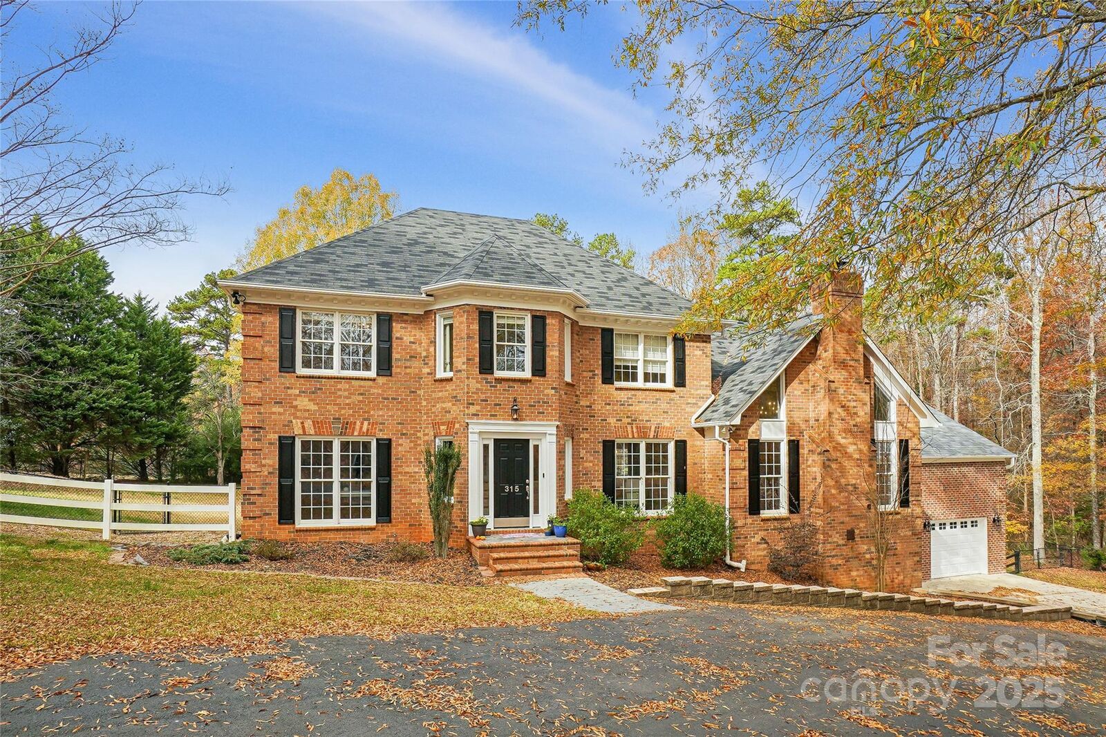 Property Photo: 315 Red Barn Trail NC 28104