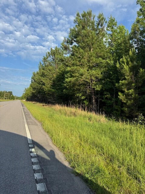 Property Photo: 7082 M W Rickenbaker Road SC 29148