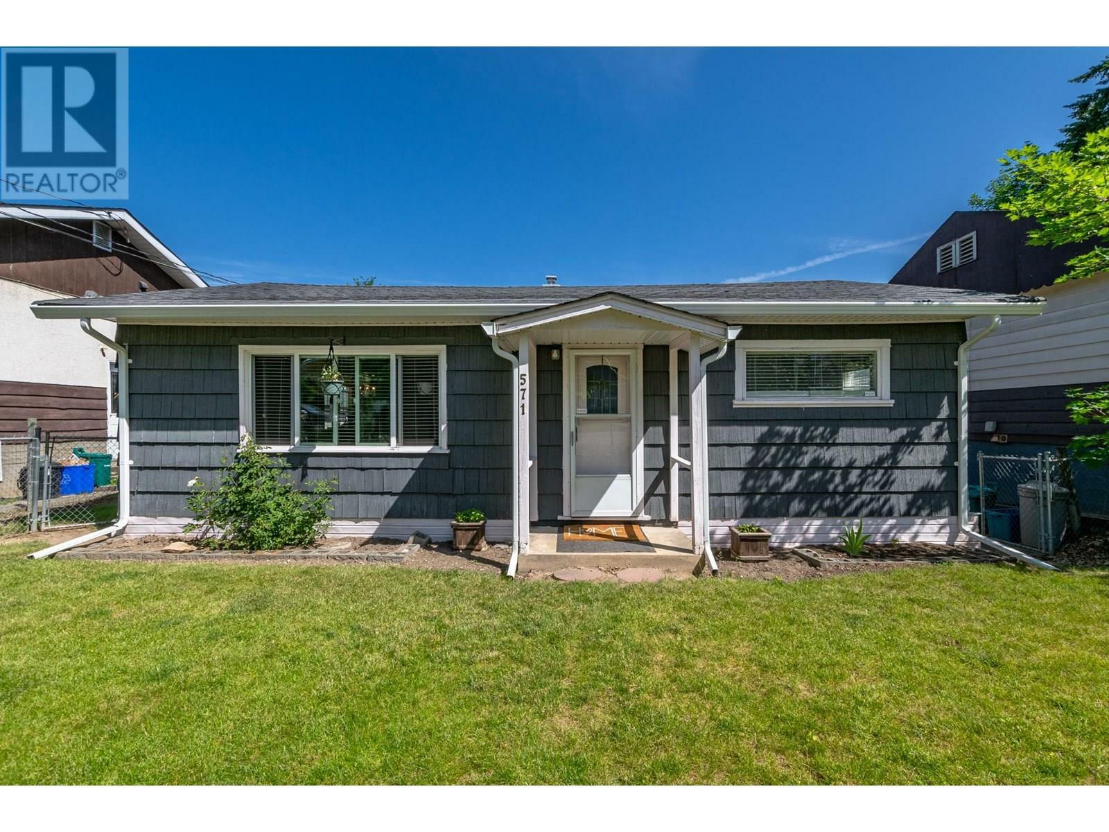 Property Photo: 571 1 Avenue Southeast BC V1E 1J7