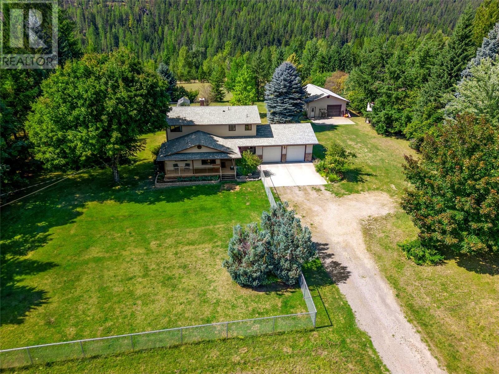 1802 Pass Creek Road  Castlegar BC V1N 4S6 photo