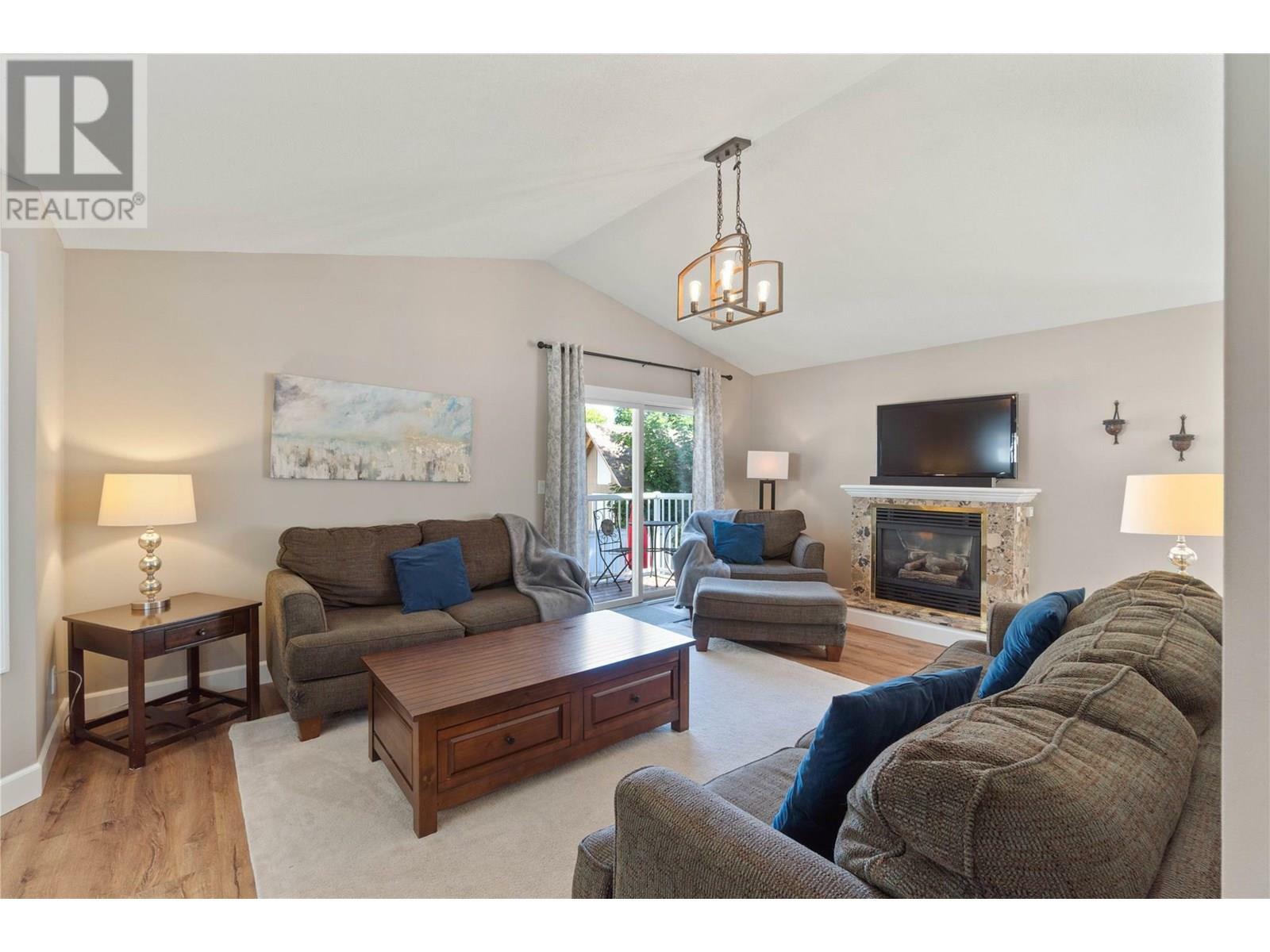 Property Photo:  3225 Hargraves Place  BC V2B 8H3 