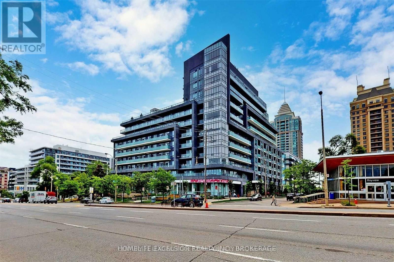Property Photo: 7 Kenaston Gardens 611 ON M2K 0E9