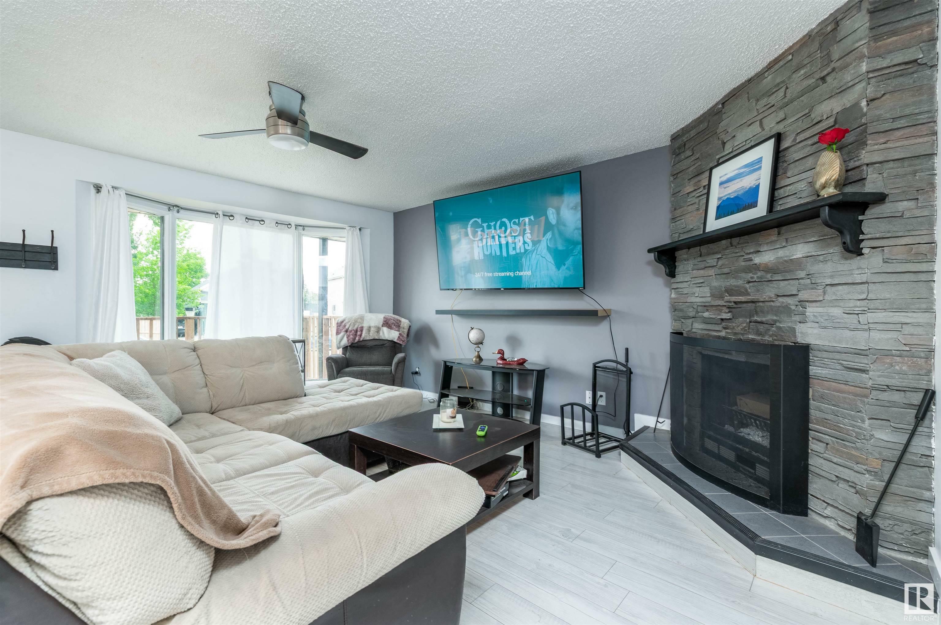 Property Photo: 380 Village Drive AB T8A 4N3