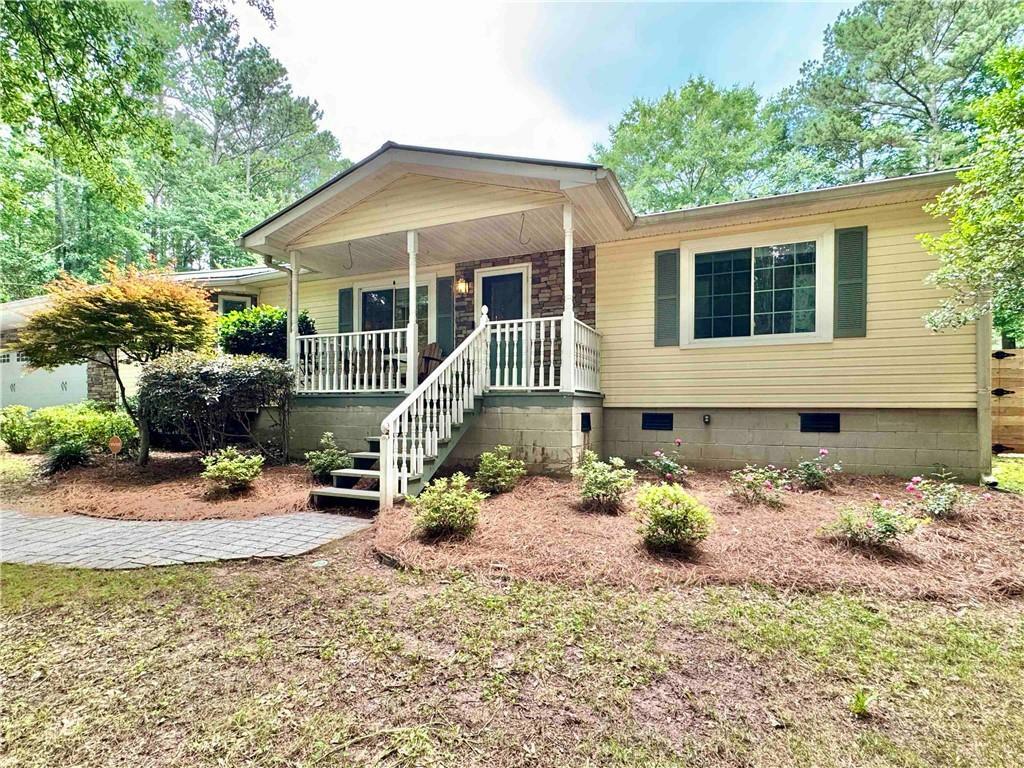 Property Photo: 90 Howard Road GA 30267