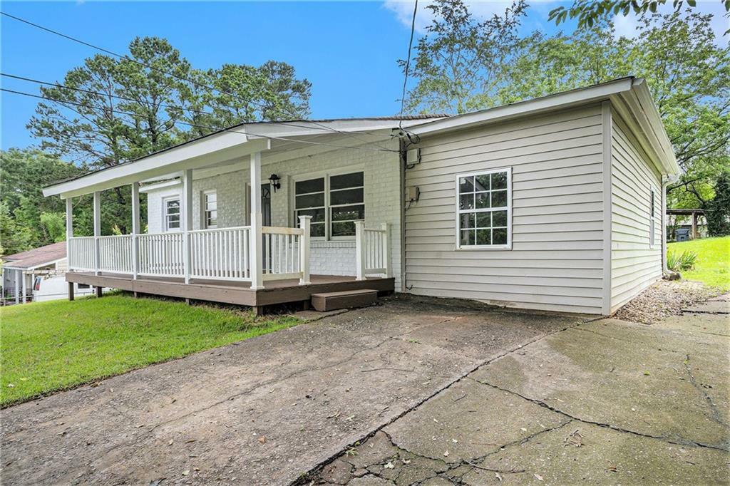 Property Photo: 2621 Walton Way SW GA 30060