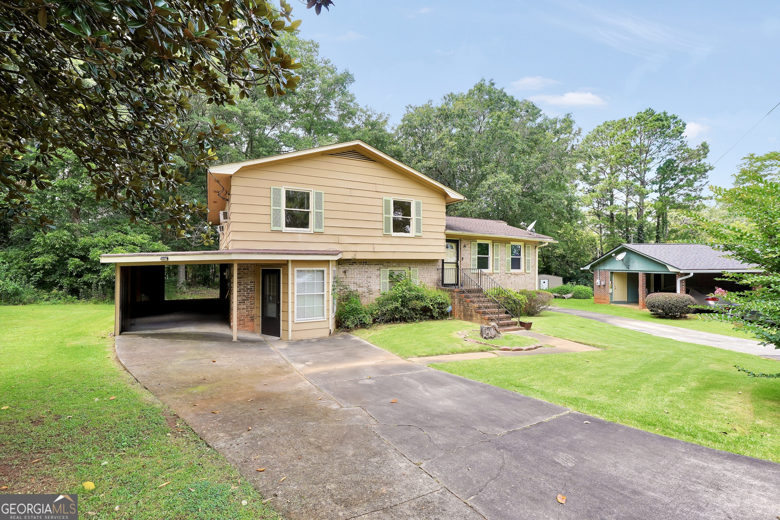 Property Photo: 407 Westchester Drive GA 30204
