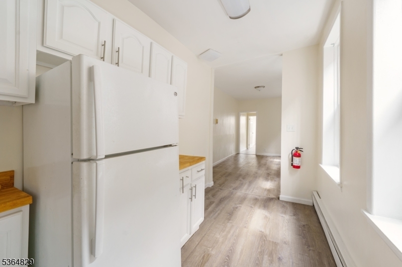 Property Photo: 32 W 10th St 4 NJ 07002