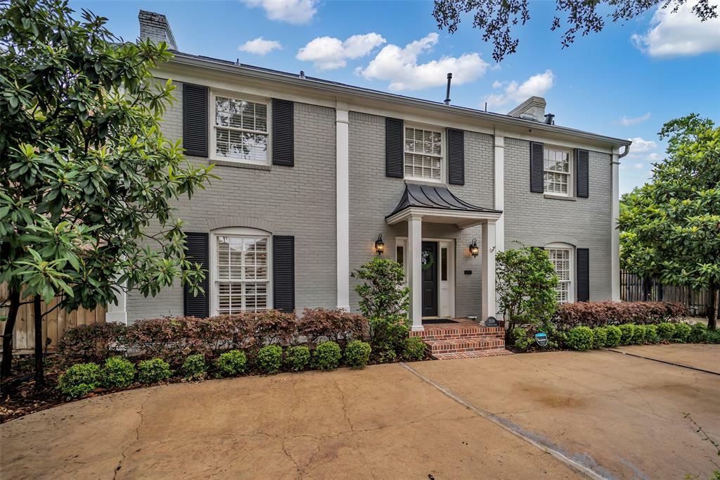 Property Photo: 2539 Addison Road TX 77030