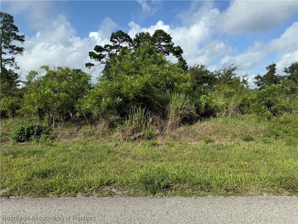 Property Photo: 1177 Columbus Street FL 33852