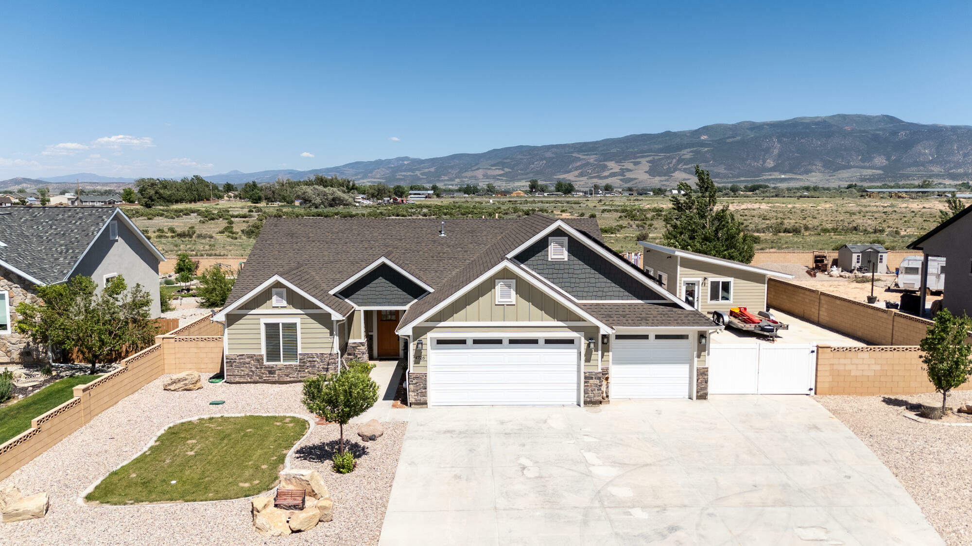 Property Photo: 4726 N 2525 W UT 84721