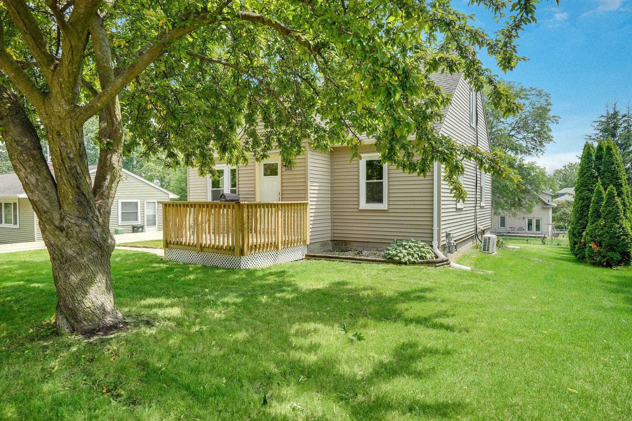 Property Photo: 1206 18 Street IA 50613