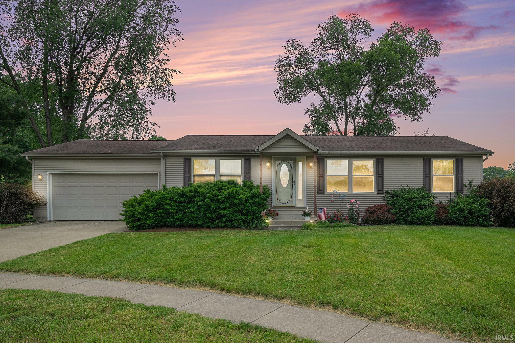 Property Photo:  205 Par Boulevard  IN 46507 