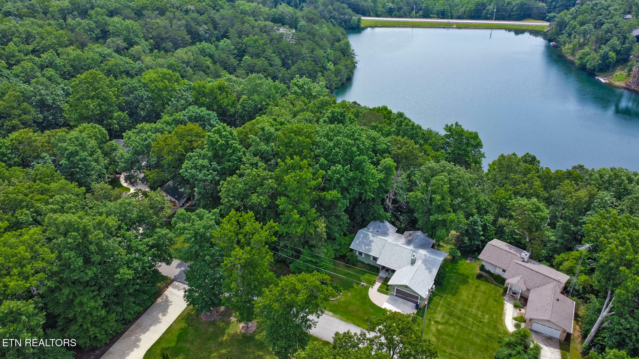 Property Photo: 23 Brambleton Court TN 38558