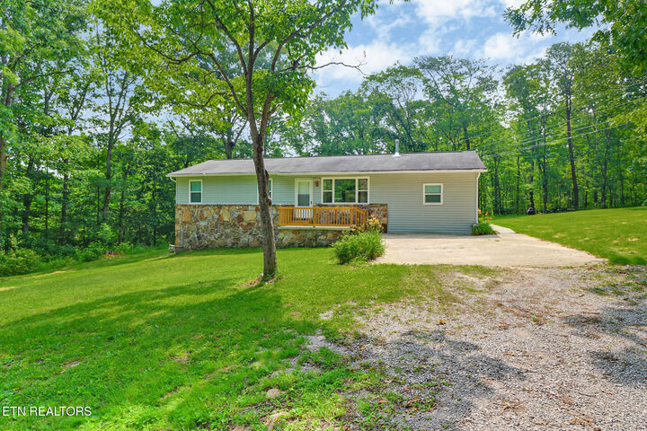 Property Photo:  484 Kerrigan Rd  TN 38555