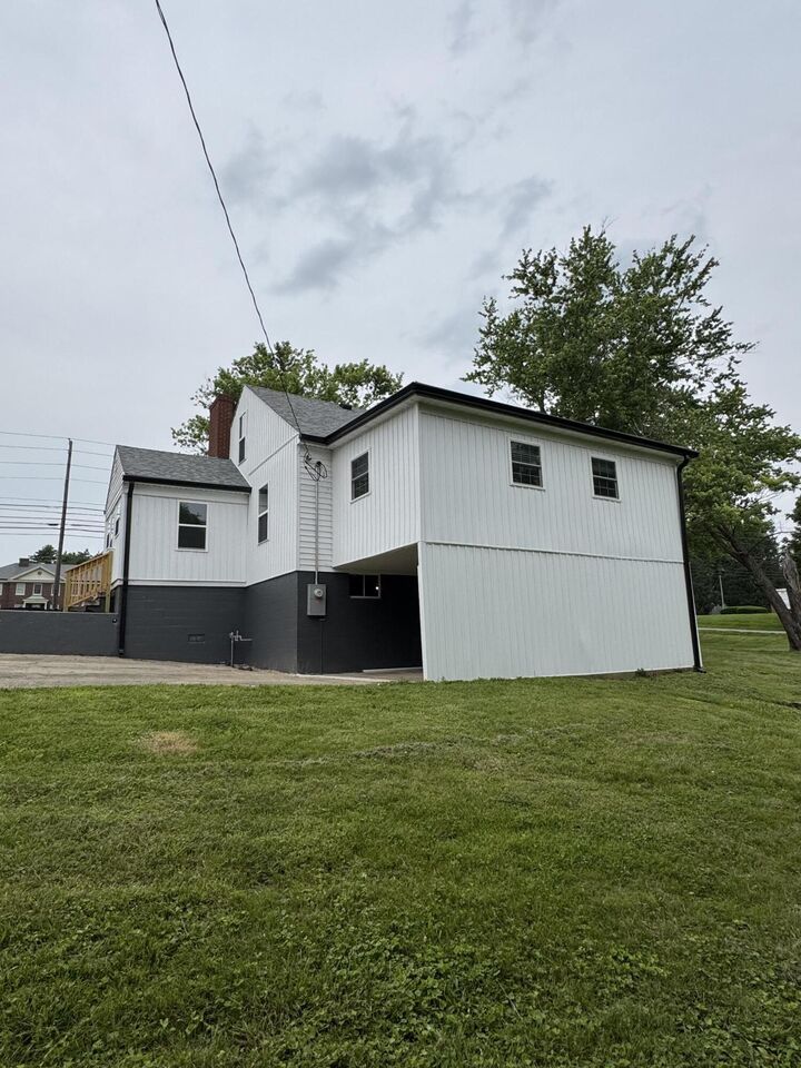 Property Photo:  600 East Lexington Avenue  KY 40422 