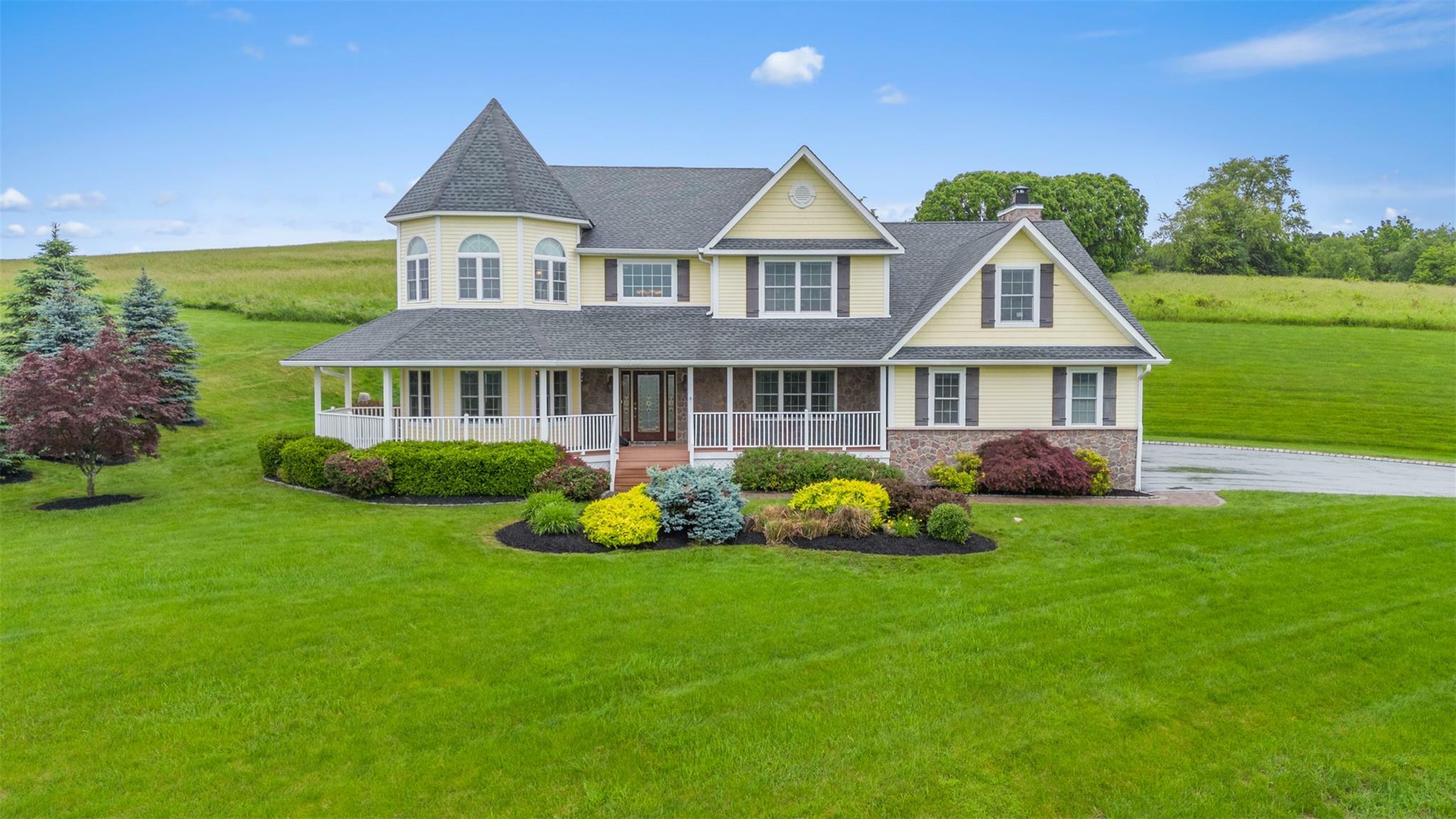 Property Photo: 14 Eagles Watch NY 10990