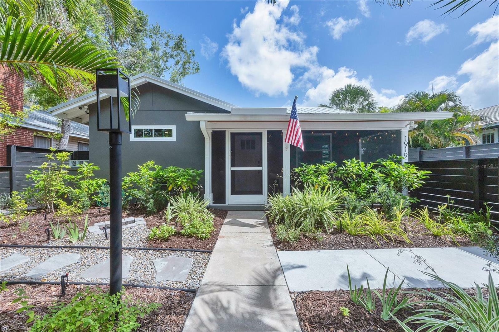 Property Photo: 1919 Laurel Street FL 34236