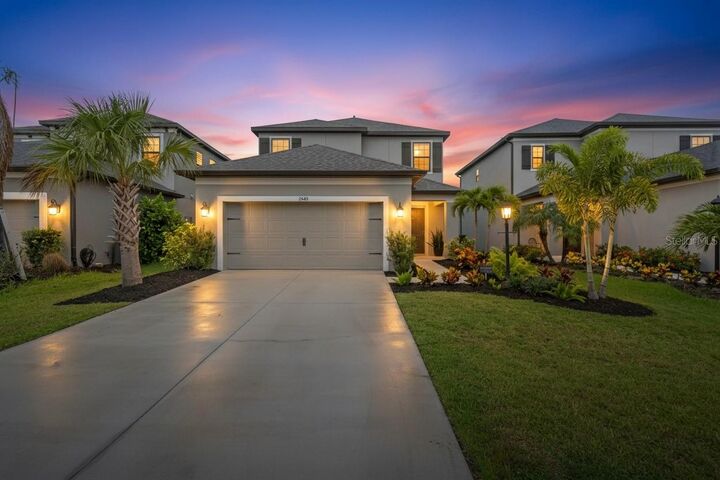 Property Photo:  5540 Summit Glen  FL 34203 