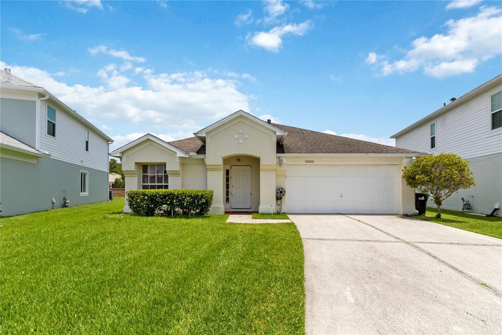 Property Photo:  10828 Cherry Oak Circle  FL 32817 