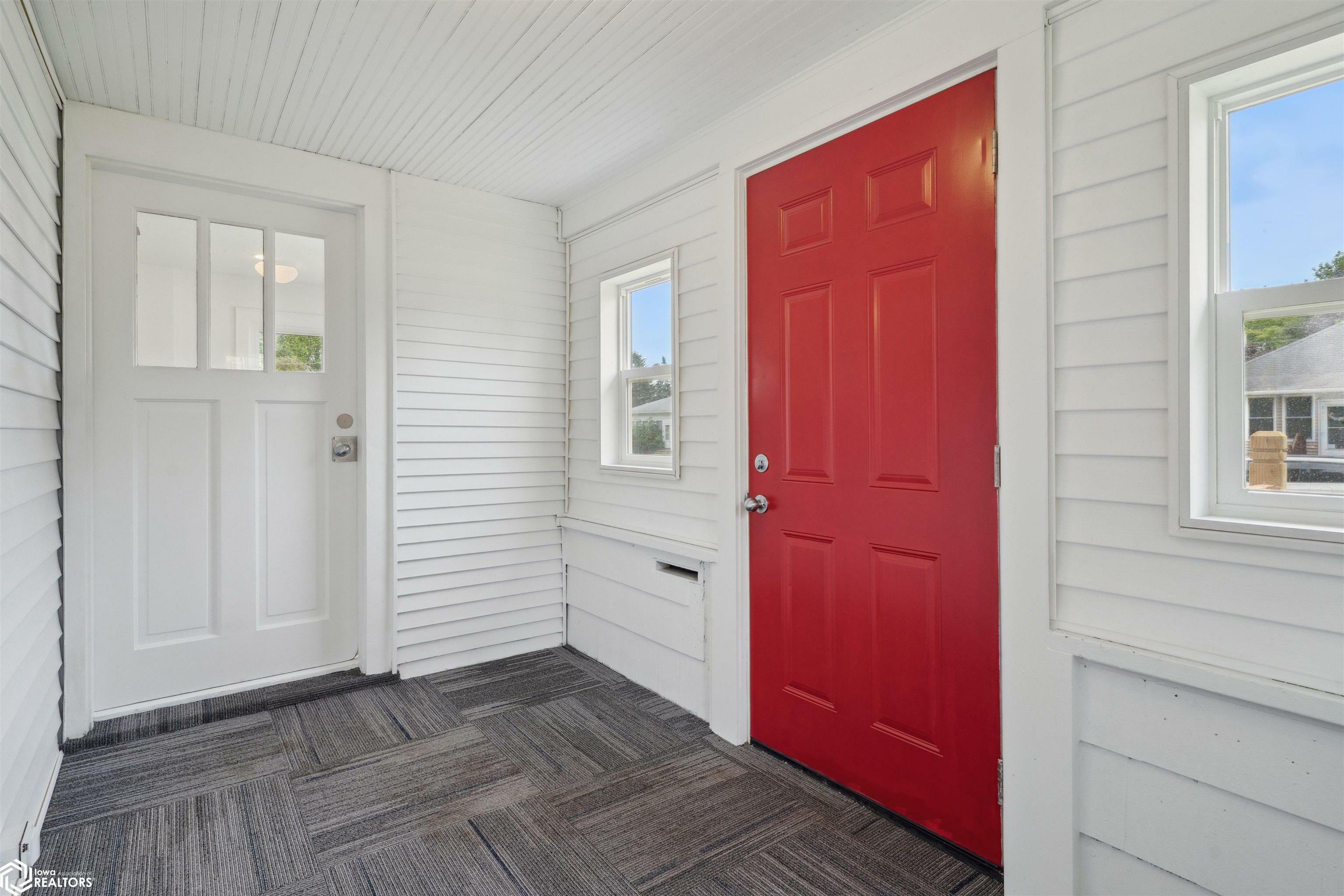 Property Photo: 800 Harrison Avenue IA 52601