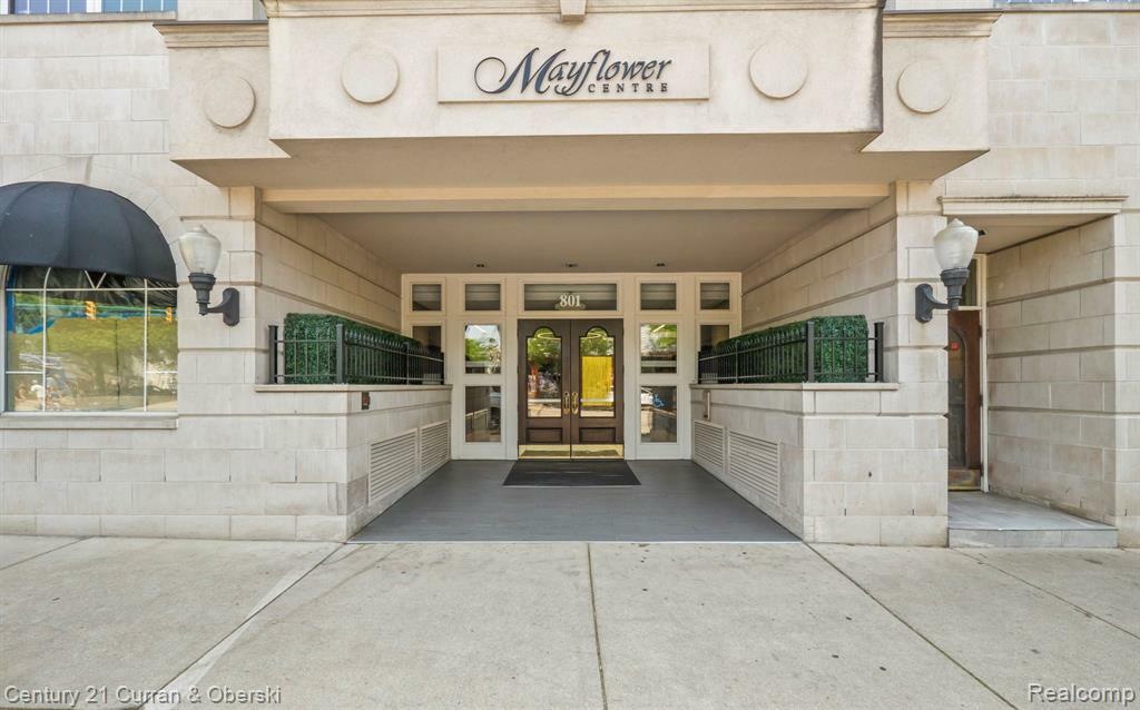 801 W Ann Arbor Trail 304  Plymouth MI 48170 1682 photo