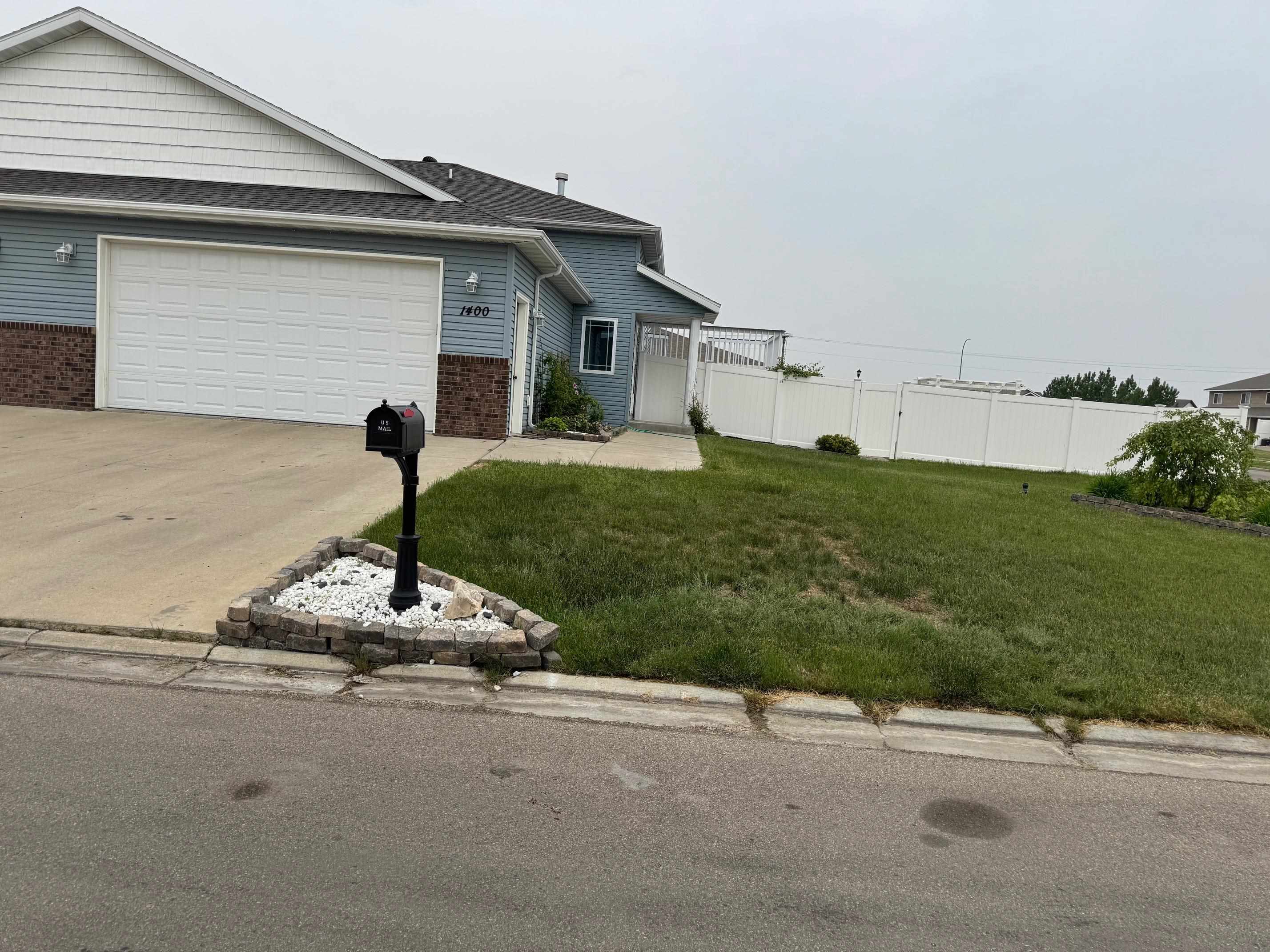 Property Photo: 1400 34th Ave SE ND 58701