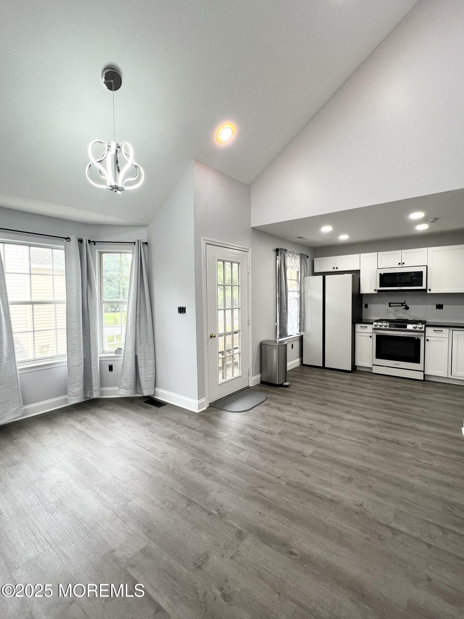 7 Powell Court  Hightstown NJ 08520 photo