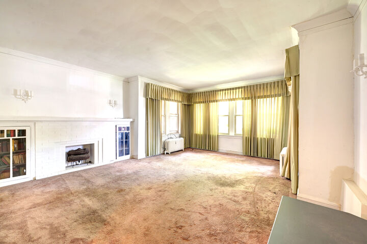 Property Photo: 8240 S Evans Avenue IL 60619
