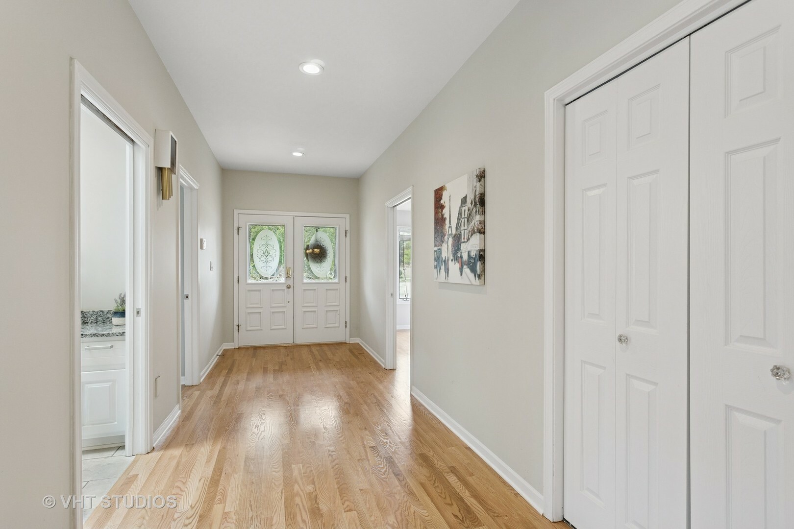 Property Photo: 216 Rosewood Court IL 60559