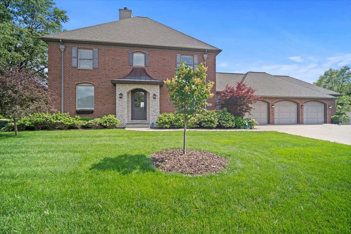 Property Photo: 17 Stonebrook Court IL 61704