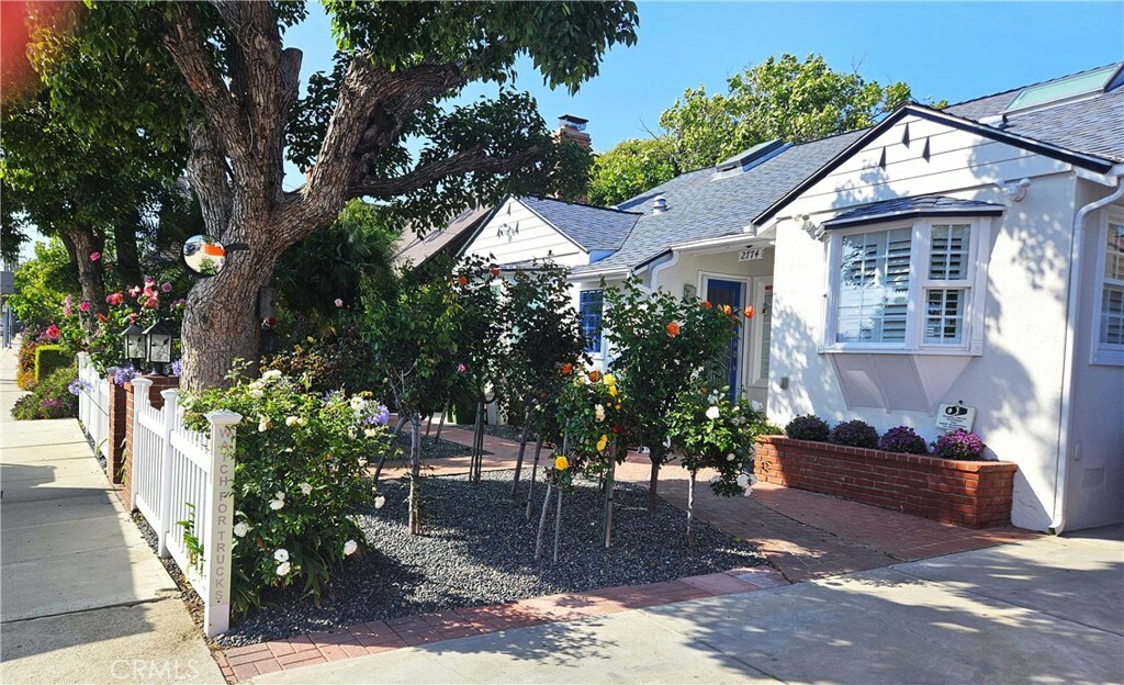 Property Photo:  2774 Sawtelle Boulevard  CA 90064 