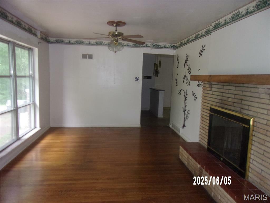 Property Photo: 10104 Bellefontaine Road MO 63137