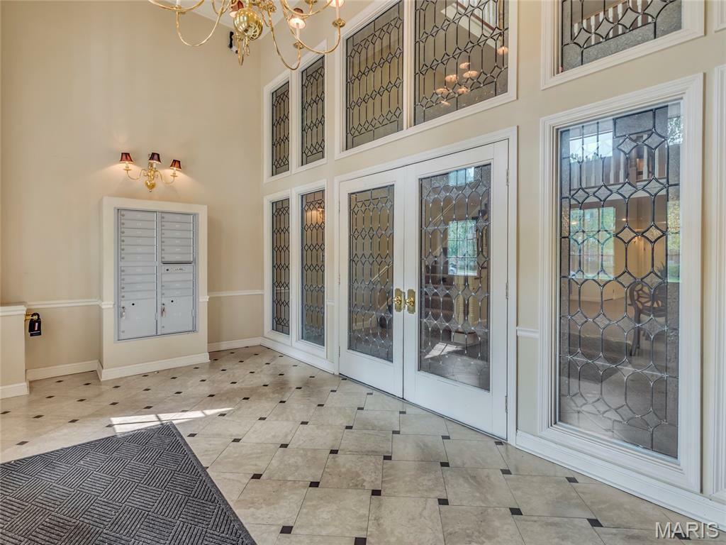 Property Photo: 208 Ambridge Court 106 MO 63017