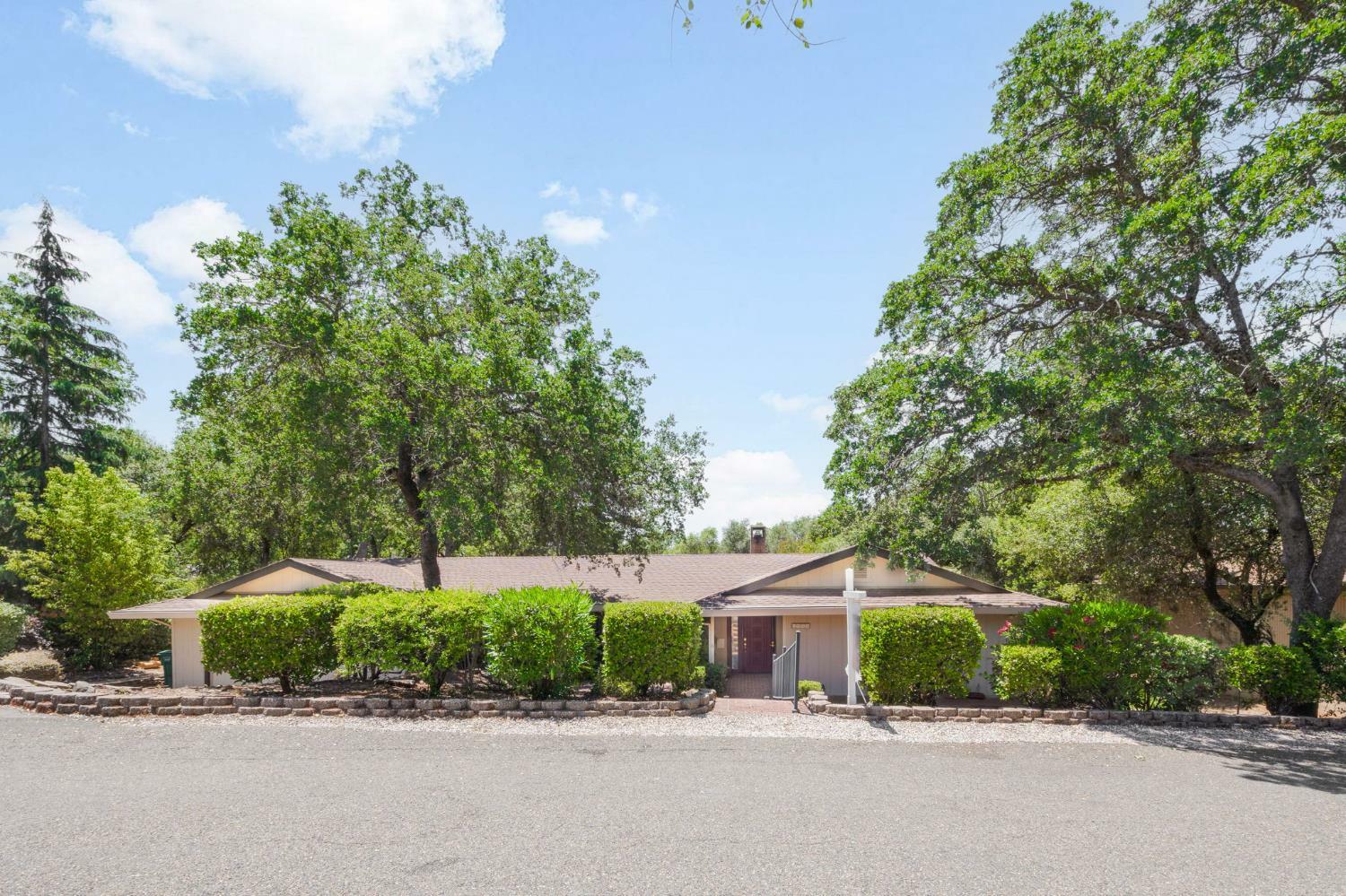Property Photo:  3558 Santos Circle  CA 95682 