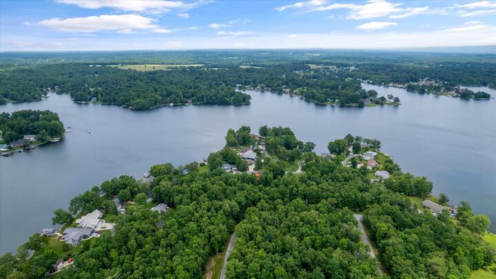 Property Photo: 2016 Coweta Dr TN 38572