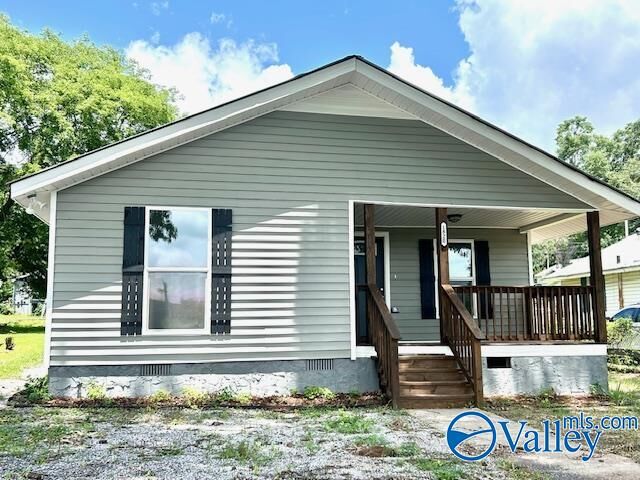 Property Photo: 1820 Obrig Avenue AL 35976