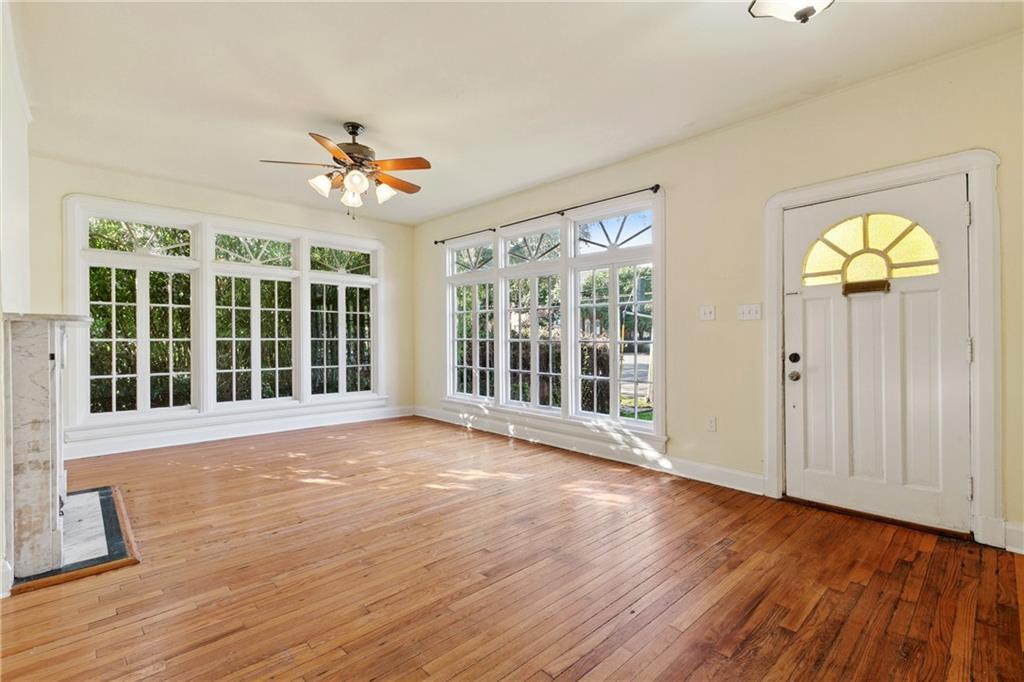 Property Photo:  5801 Fontainebleau Drive Lower  LA 70125 