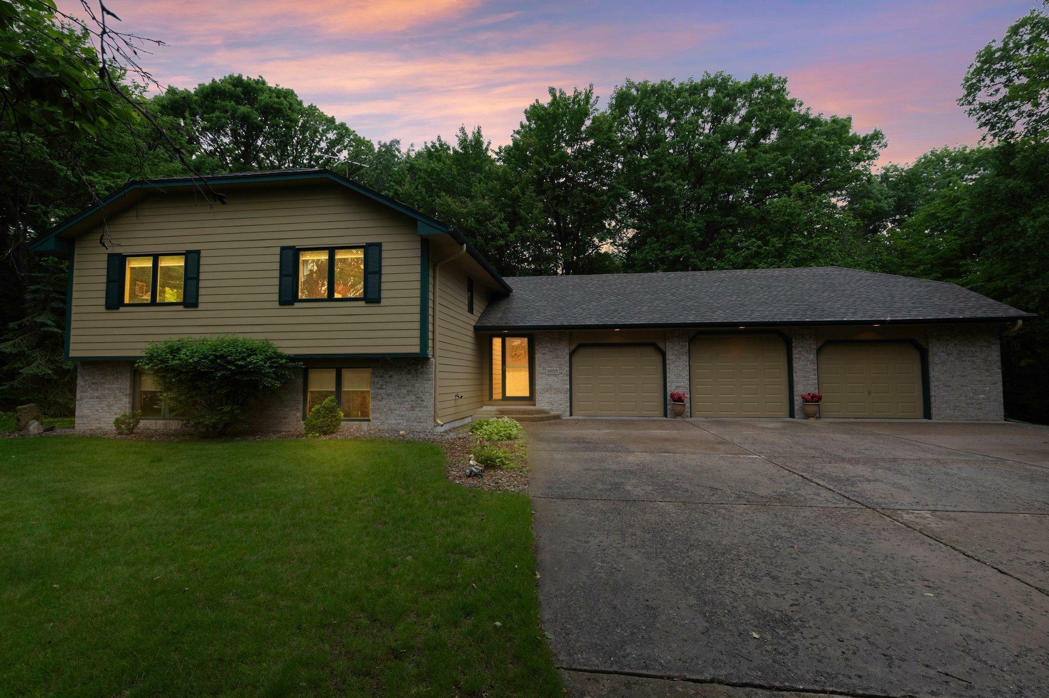 Property Photo: 9855 Kadler Avenue NE MN 55362