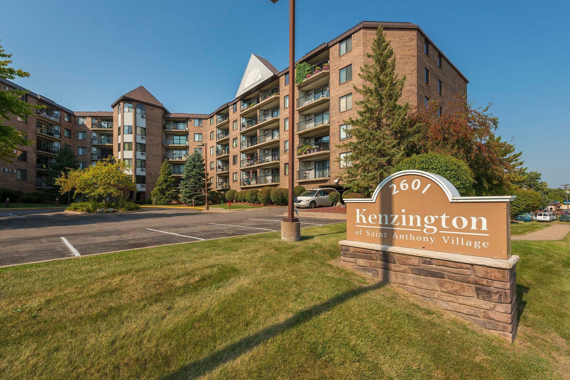 Property Photo: 2601 Kenzie Terrace 402 MN 55418