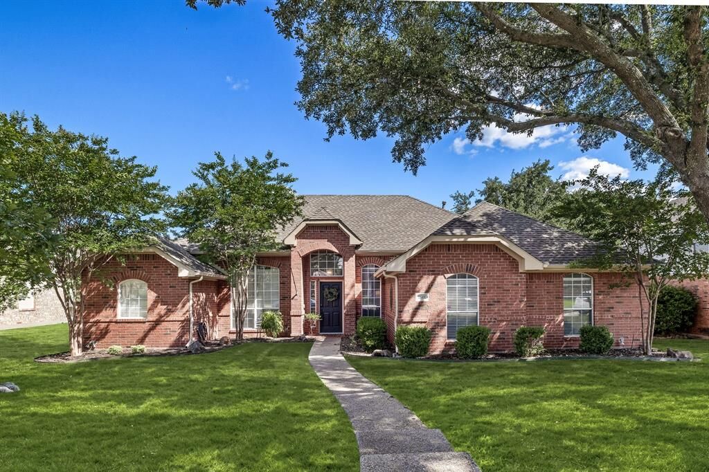 Property Photo: 8601 Prescott Circle TX 75034