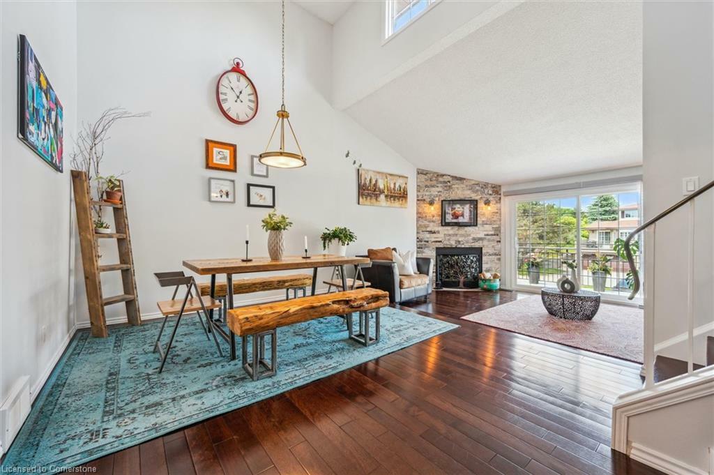 Property Photo: 454 Beechwood Place 4 ON N2T 1Y8