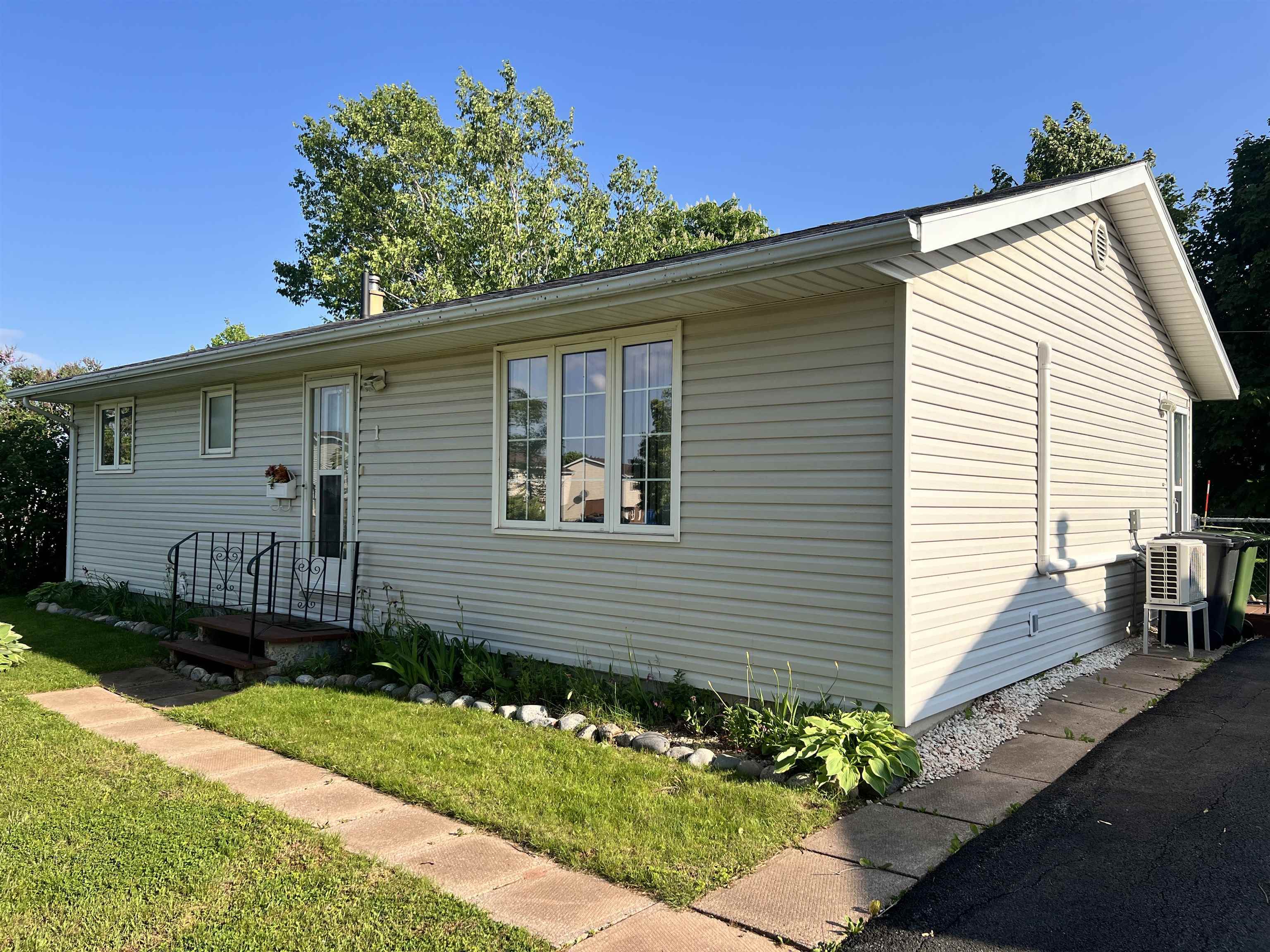 1 Westcomb Crescent  Charlottetown PE C1C 1B6 photo