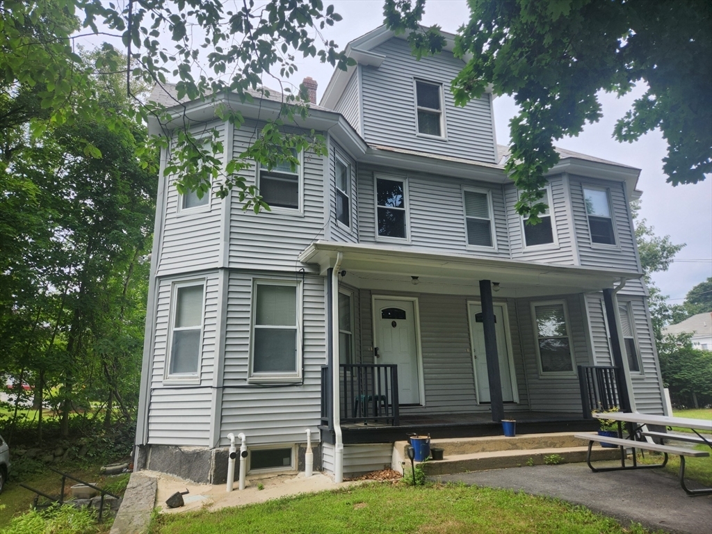 Property Photo: 6 Pond Court 2 MA 01453