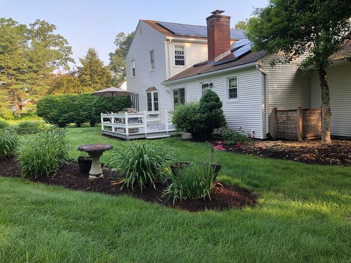 Property Photo:  18 Bittersweet Ln  MA 01095