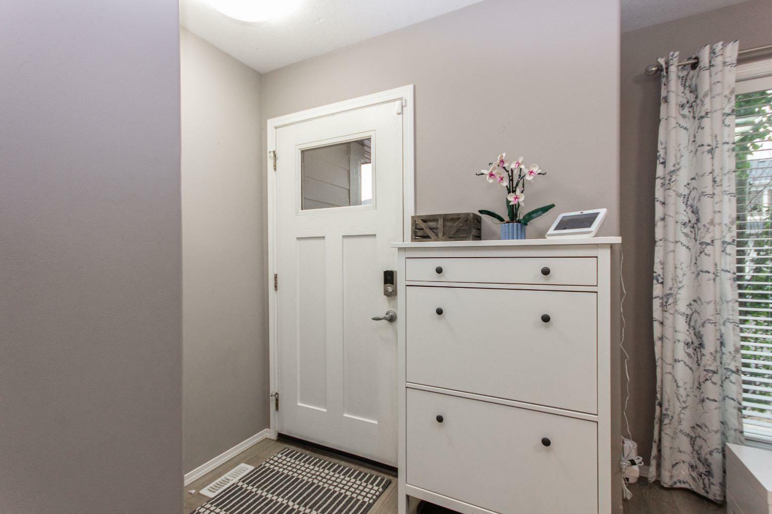 Property Photo: 339 Viscount Drive 305 AB T4R 0S2