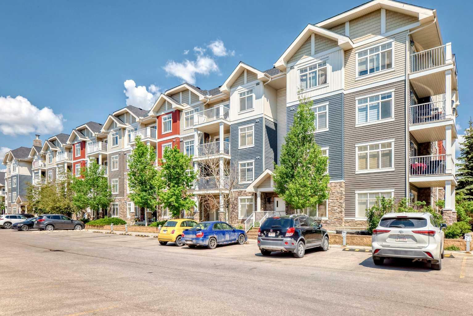 Property Photo: 155 Skyview Ranch Way NE 4313 AB T3N 0L4