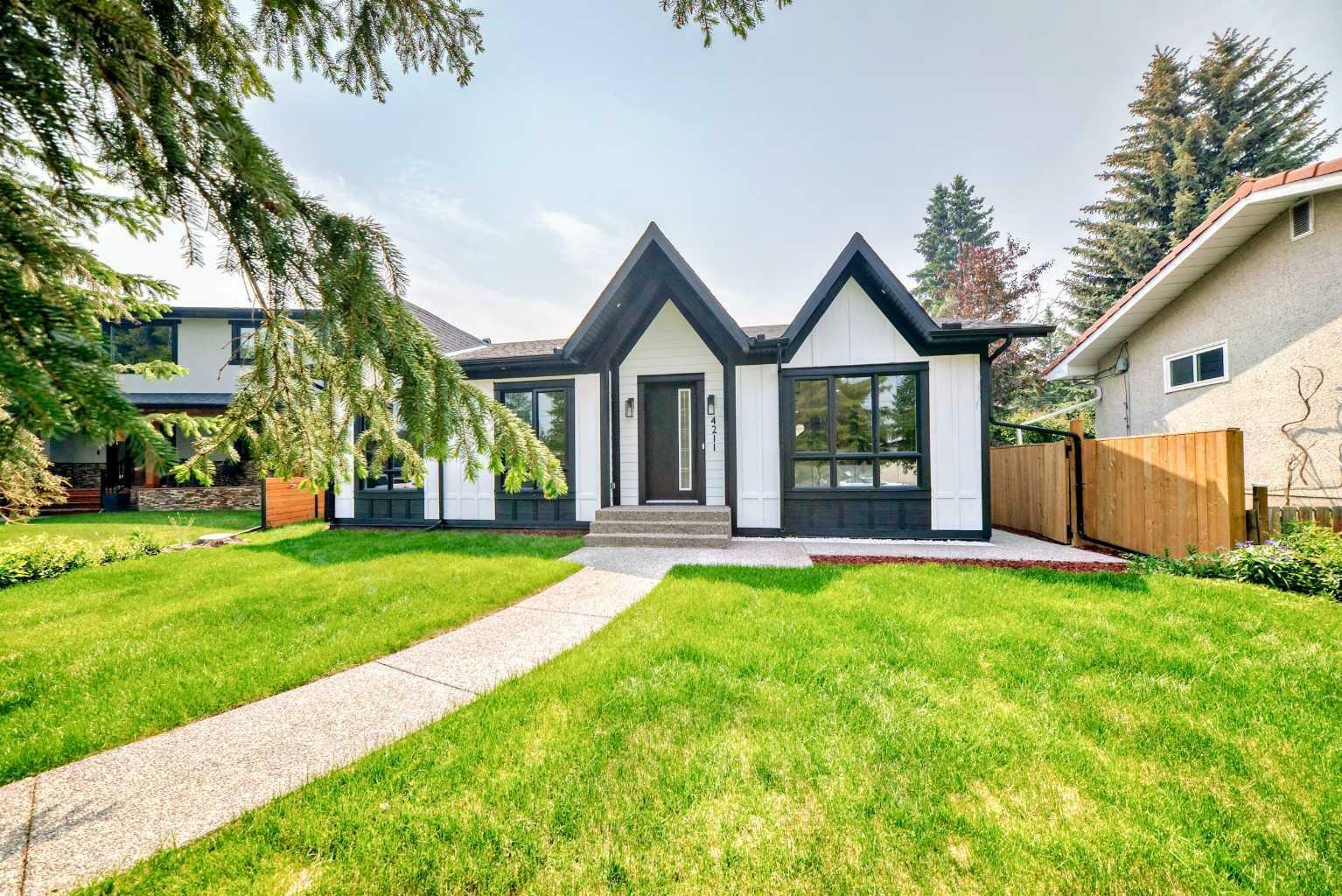 Property Photo: 4211 Vandyke Place NW AB T3A 0J7
